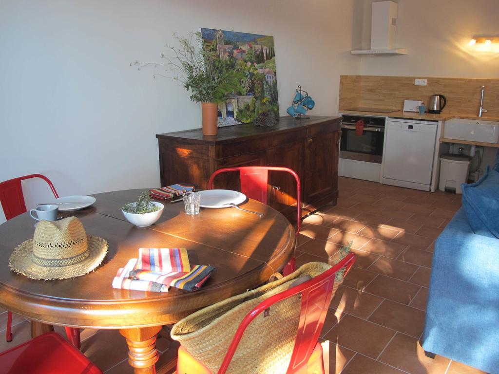 Domaine Paul Huc Apartment Fabrezan Room photo